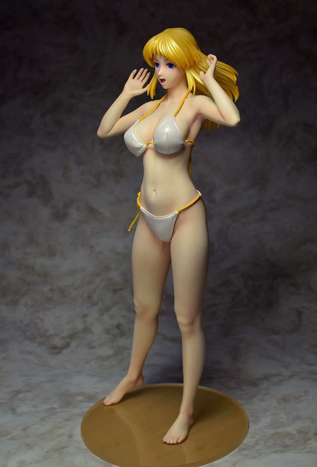 figure garage De-X　1/5　波瓦夏樹紀